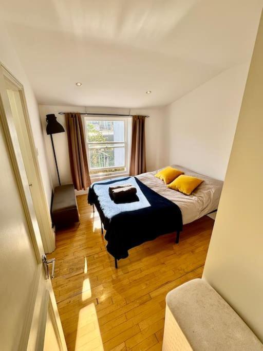 לונדון Victoria - 1 Bedroom Appartment 4 People מראה חיצוני תמונה
