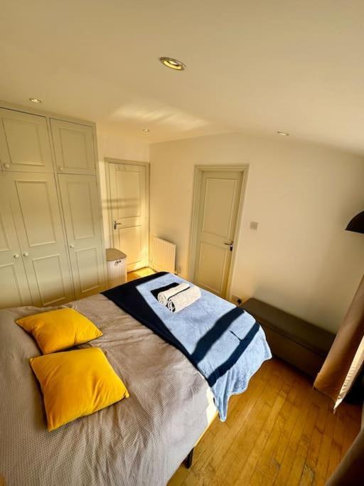 לונדון Victoria - 1 Bedroom Appartment 4 People מראה חיצוני תמונה